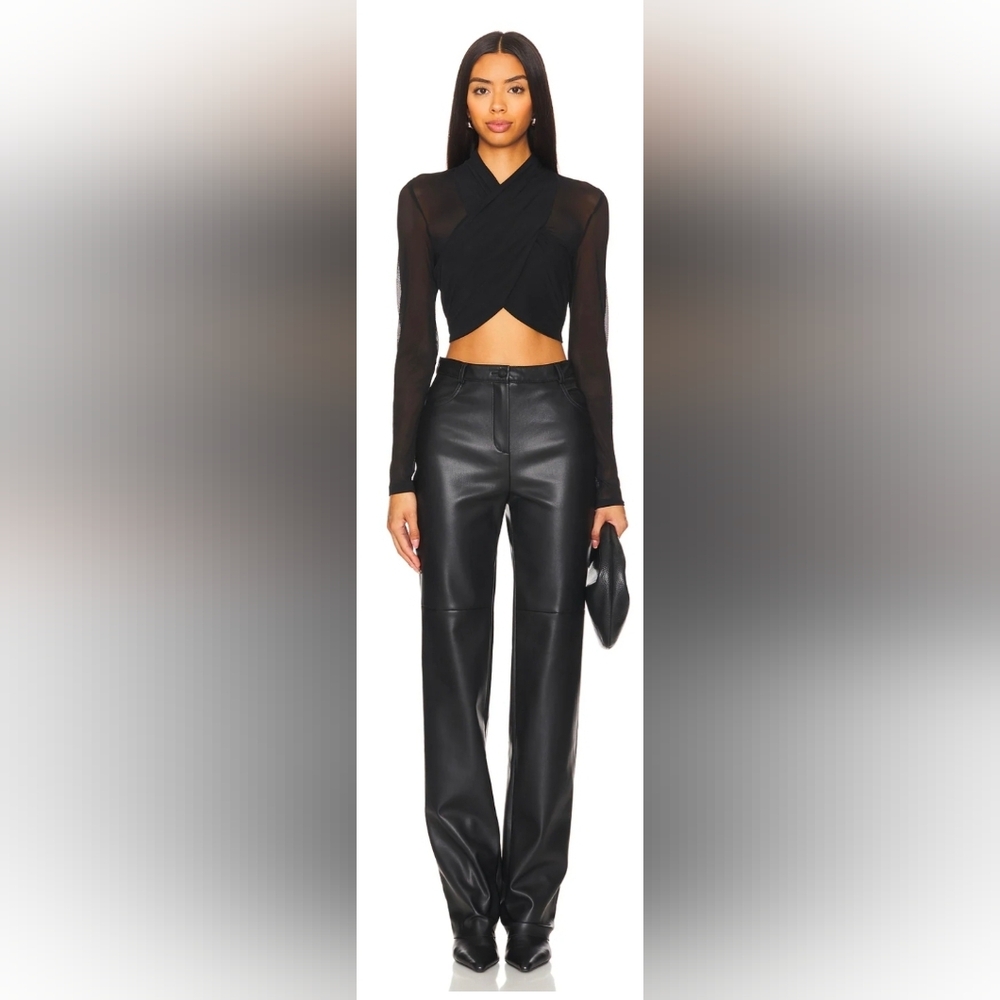 Bardot Aliyah Black Draped Cropped Wrap Top 2️⃣ - Picture 4 of 9